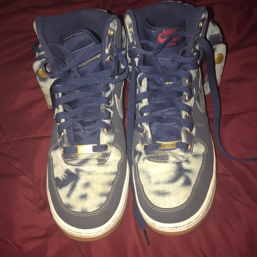 JEAN NIKES